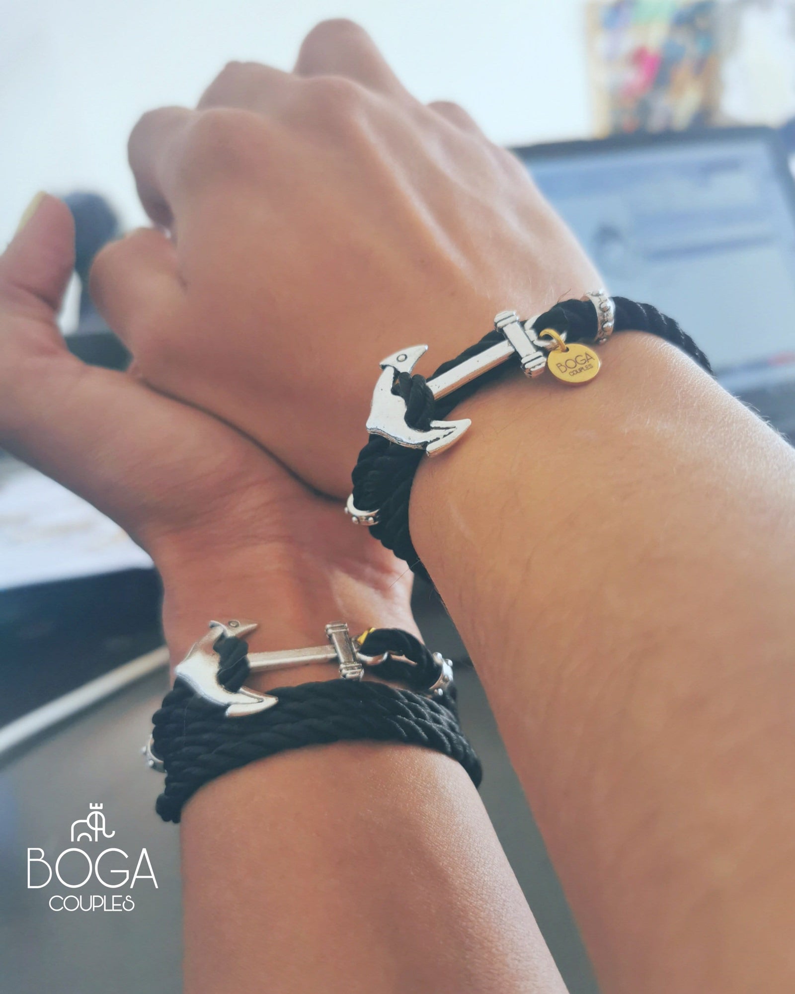 Pulseras de Distancia Volcanica y Howlita. - Boga Couples